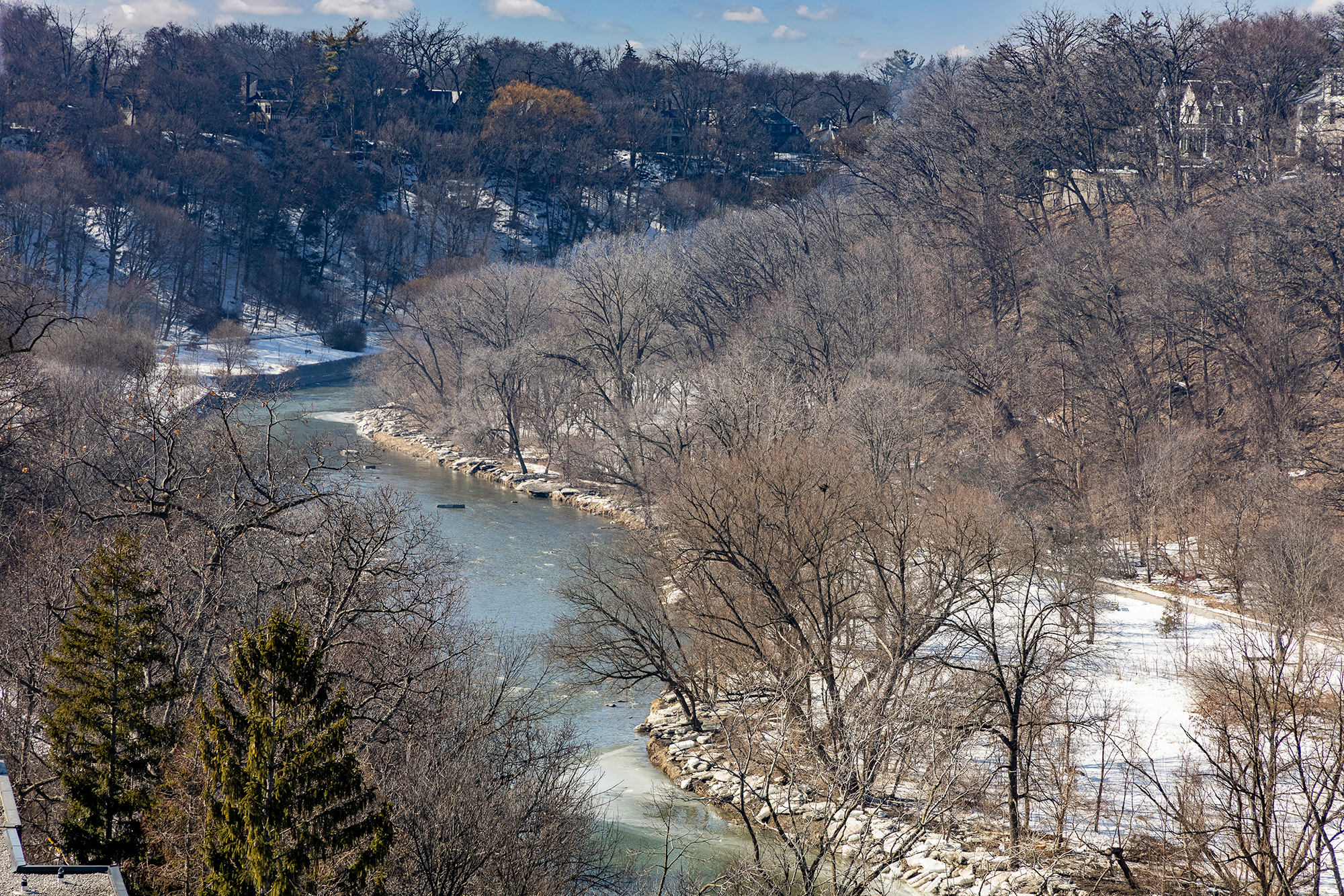 Riverhouse Condos Suite 1002
