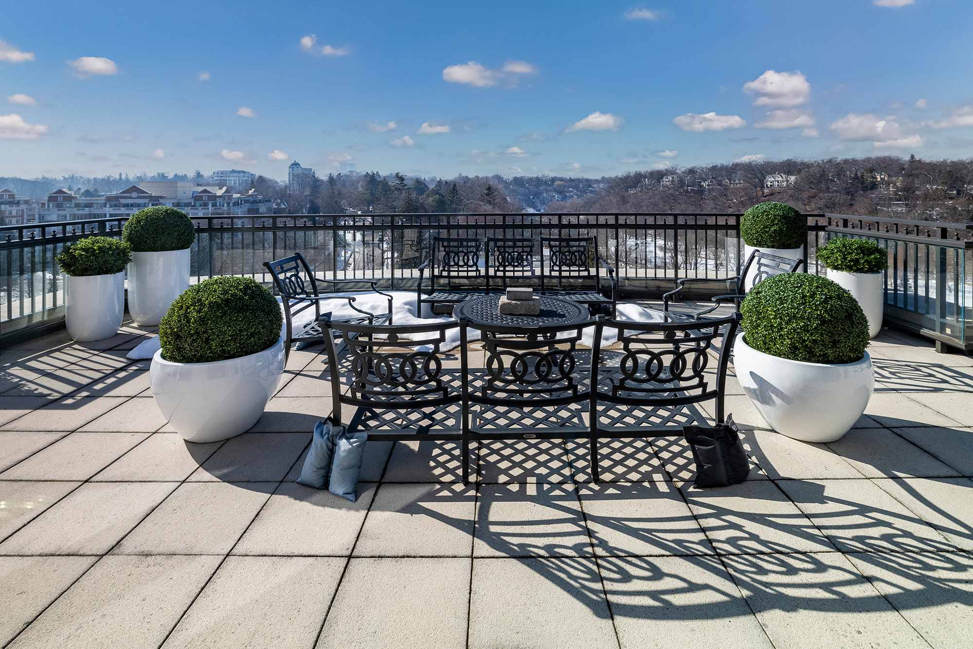 Riverhouse Condos Suite 1002