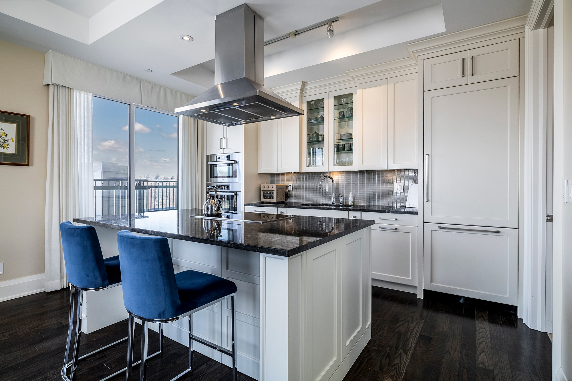 Riverhouse Condos Suite 1002