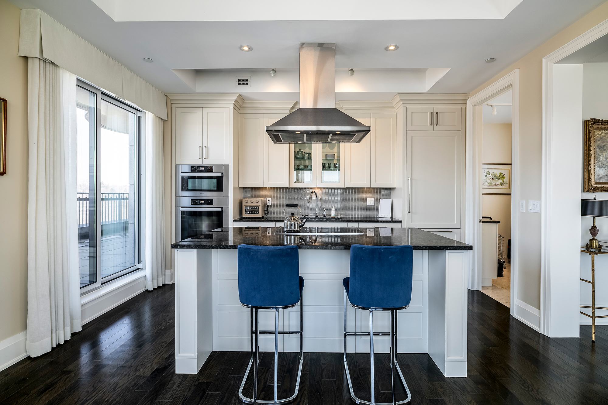 Riverhouse Condos Suite 1002