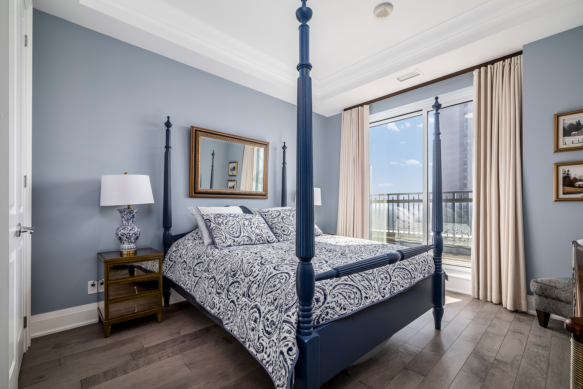 Riverhouse Condos Suite 1002